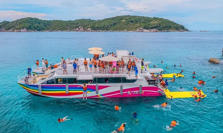 Lazy Similan Snorkeling by Speed Catamaran from Phuket 