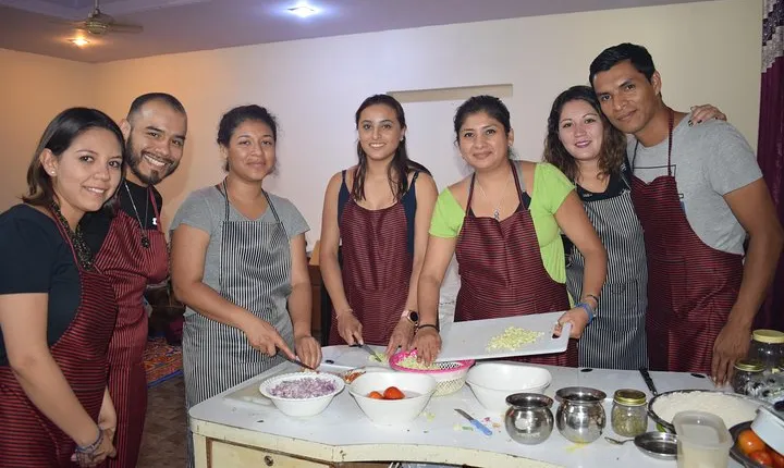 Cooking class with family in Jaipur