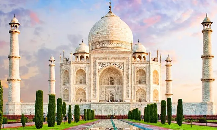 Taj Mahal All Inclusive Day Trip from Delhi