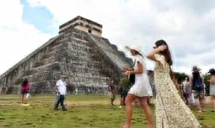 Incredible Visit To Chichen Itza, swim in a Sacred Cenote and explore Valladolid