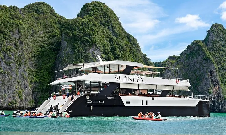 Luxury Boat to James Bond Islands with Lunch and Sunset Dinner