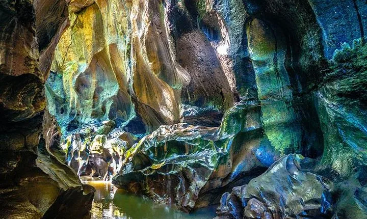 Adventures Tour : Bali Hidden Canyon Trekking - Beji Guwang