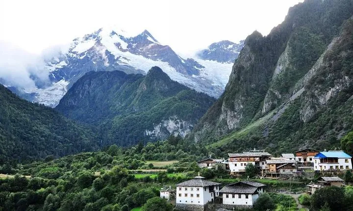 4 Days Yubeng Trekking Tour