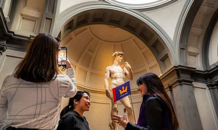 Skip the Line: Guided Tour of Michelangelo’s David at Accademia