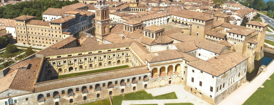 St. George's Castle and Ducal Palace private tour in Mantua