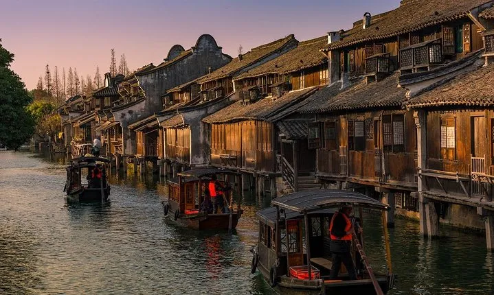 2-Days Private Hangzhou & Wuzhen Watertown Tour