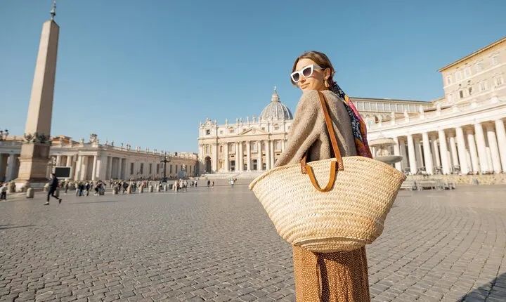 Private Vatican Beyond History and Art Walking Tour