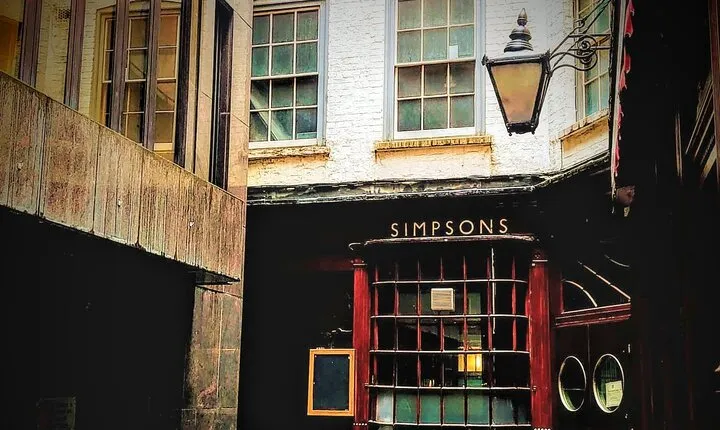 Charles Dickens Old London - A Private Tour