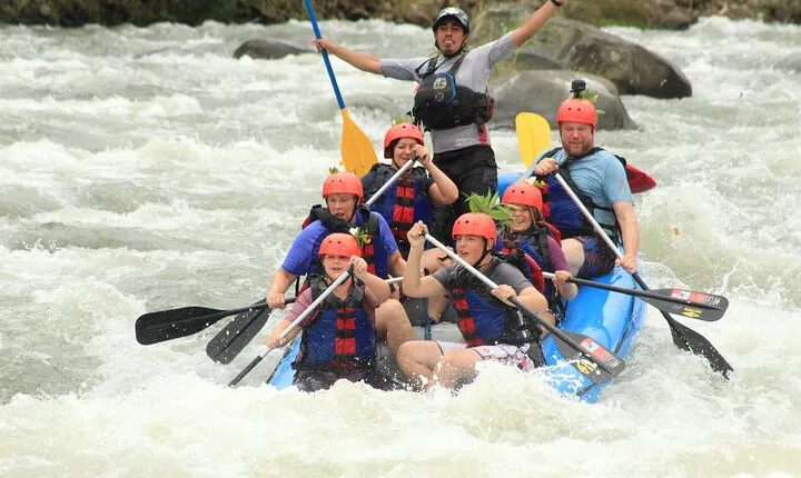 Arenal Combo Feelings: Adrenaline Rafting & Monkey Farm Experience