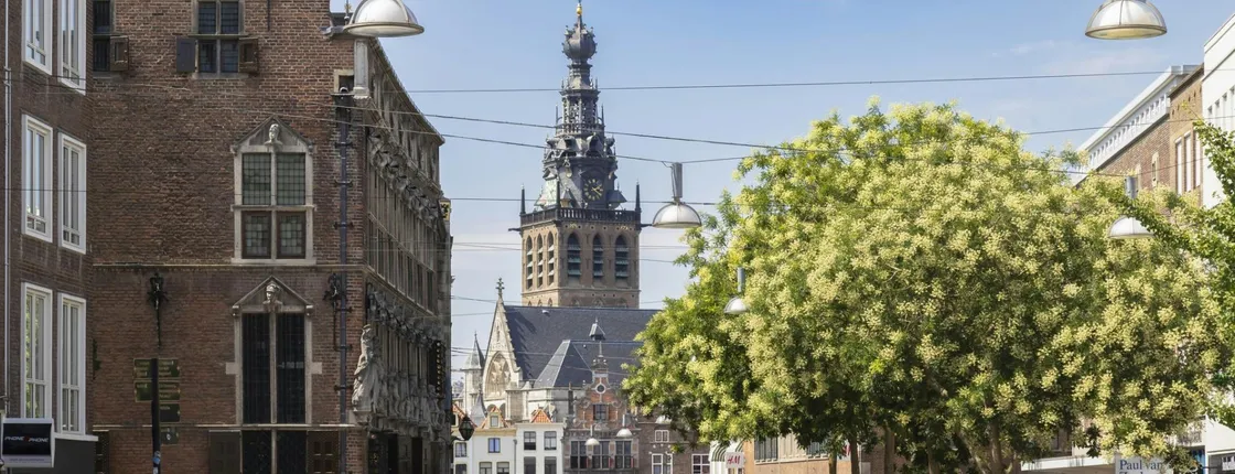 Nijmegen audio walking tour with landmarks and legends