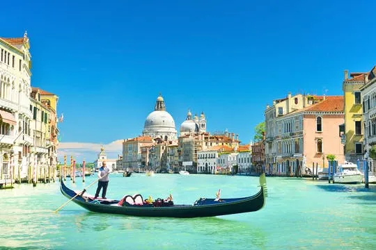 Rialto market and secret Venice tour with Cicchetti and wine