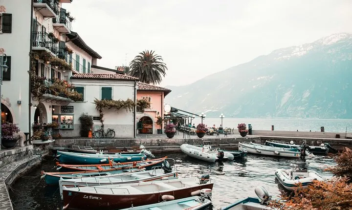 Private Day Trip from Venice to Lake Garda