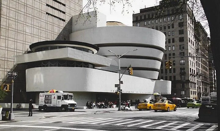 NYC Over 30 Top Sights Tour with Guggenheim Museum Entry