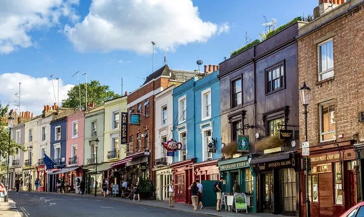 Notting Hill Walking Tour with Cream Tea
