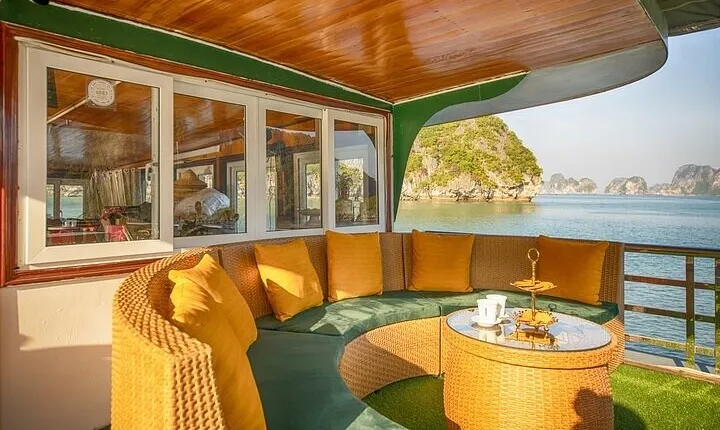 Cong Cruise Full-day Explore Halong Bay