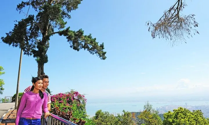 Group Tour: Full Day Pulau Penang Exploration Tour