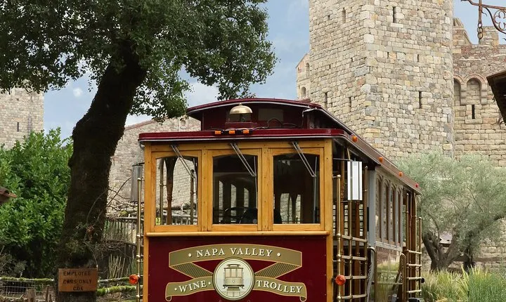 Napa Valley Wine Trolley Castle Tour