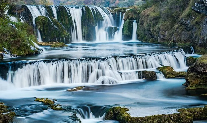 Strbacki Buk and Una Waterfalls: Day Trip from Sarajevo