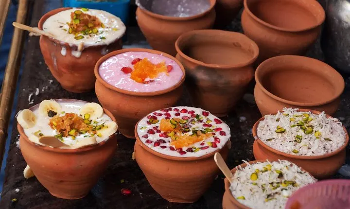 Varanasi Street Food Crawl (2 Hours Guided Food Tasting Tour)