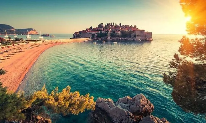 Kotor private tour-Budva Riviera-Our Lady of the Rocks-Perast