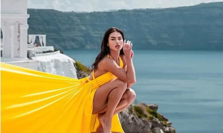 Flying Dress in Santorini 