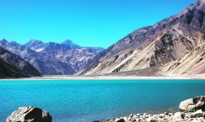 Reservoir El Yeso and Cajón de Maipo