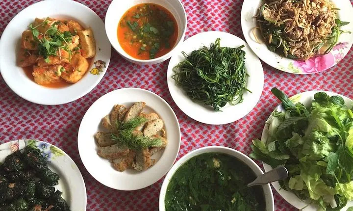 Private Vietnamese Cooking Class in Hanoi with a Local