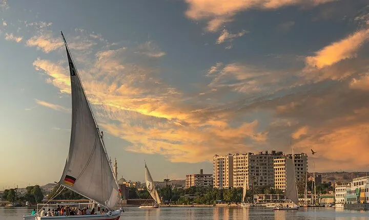 Private Felucca Tour with Nile Pharaoh Lunch