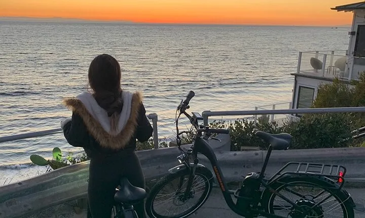 Explore Hidden Streets of Laguna Beach via Electric Bike Tour
