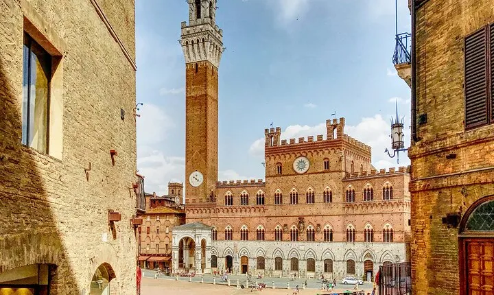 Pisa, Siena, San Gimignano and Chianti: Tuscany Day Trip by minivan