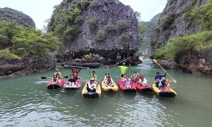 James Bond, Panak and Hong Island Trip + 2 Canoeing By Big Boat From Phuket