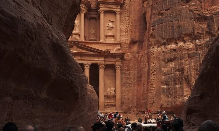 Petra Highlight Tour with Private Guide Sami Nawafleh | 2.5 Hours