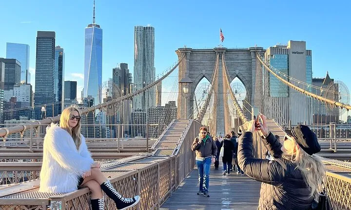 Brooklyn Bridge and Dumbo Walking Tour