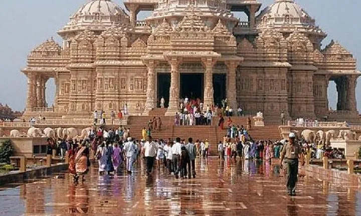 Delhi Temple Tour In A Private Vehicle