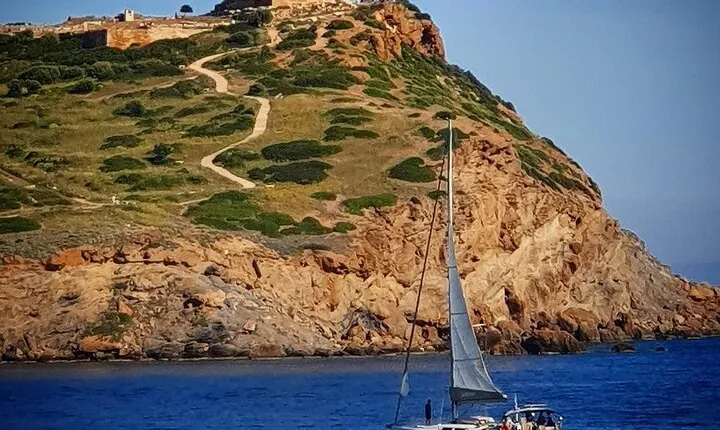 Private Tour Sounio Athens Riviera with Traditional Greek Food