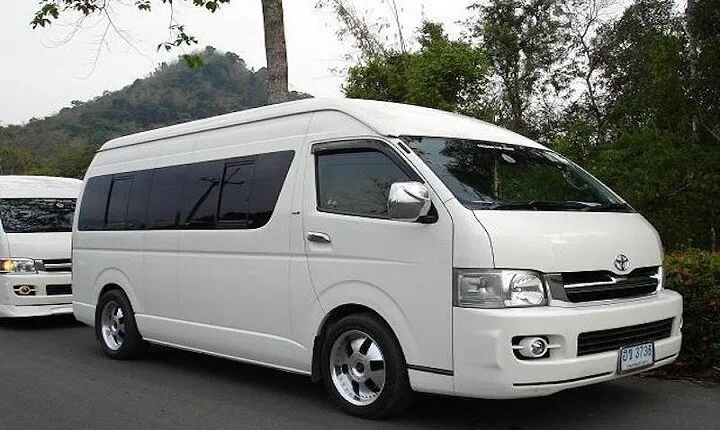 Private Comfortable Car Transfer: Pattaya Hotel to Bangkok Hotel