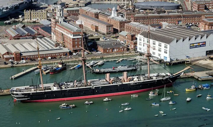 Heathrow Airport Private Transfer To Portsmouth Cruise Terminal