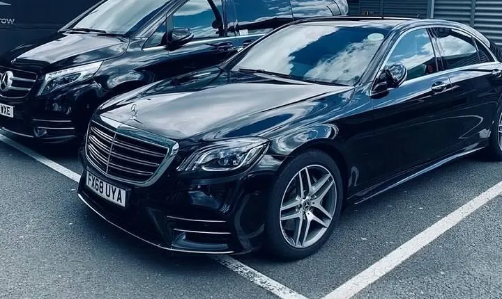 Private Limo Transfer from Bath City To London Heathrow Airport