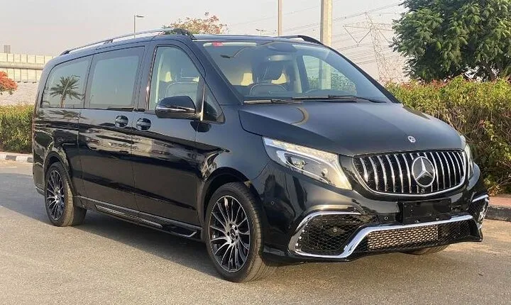 Departure from Malaga City to Malaga airport AGP by Luxury Van