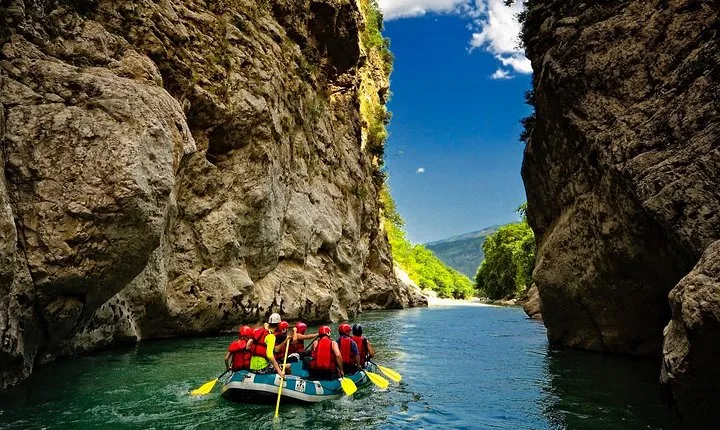 Arachthos white water river Rafting at Tzoumerka