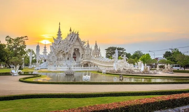 White Temple & Golden Triangle Day Trip from Chiang Mai