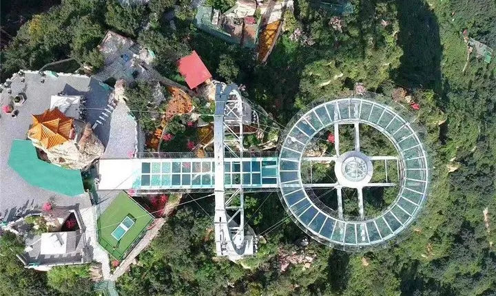 Private Day Tour to Shilinxia Glass Bridge with Lunch