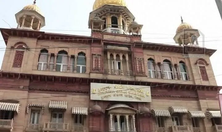 Spiritual Heritage: Old Delhi Temple Expedition