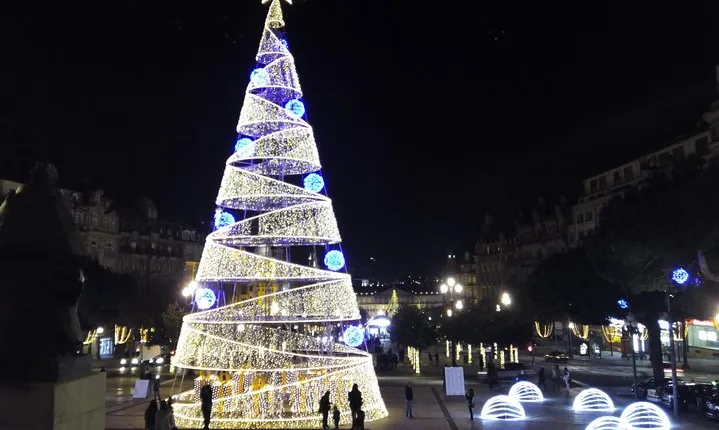 Porto Christmas Lights Segway Tour - Guided Experience