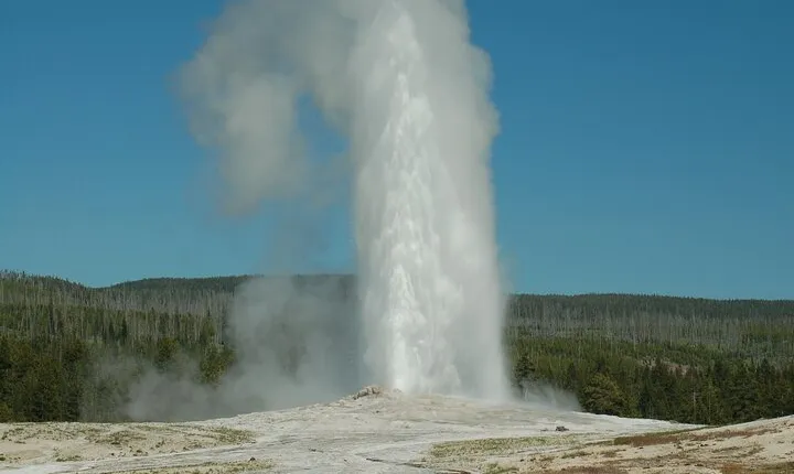 Yellowstone Lower (Southern) Loop Tour