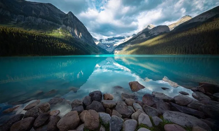 Morning Tour at Moraine Lake(2hrs) & Lake Louise(2hrs) 