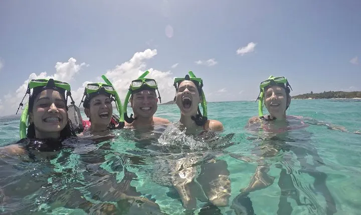 Icacos Beach Day Package with Water Taxi Transport from Fajardo