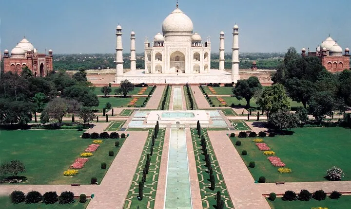 Skip the line "Taj Mahal" & "Agra Fort" Tickets with live Tour Guide.