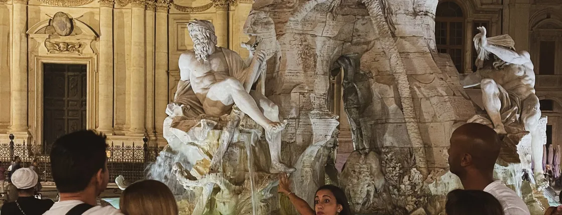 Wonders of Rome at night walking tour