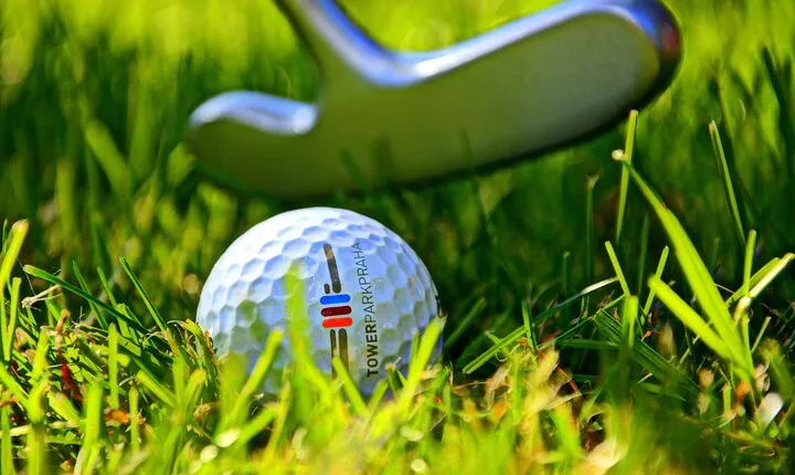 Minigolf Experience under the Prague TV Tower